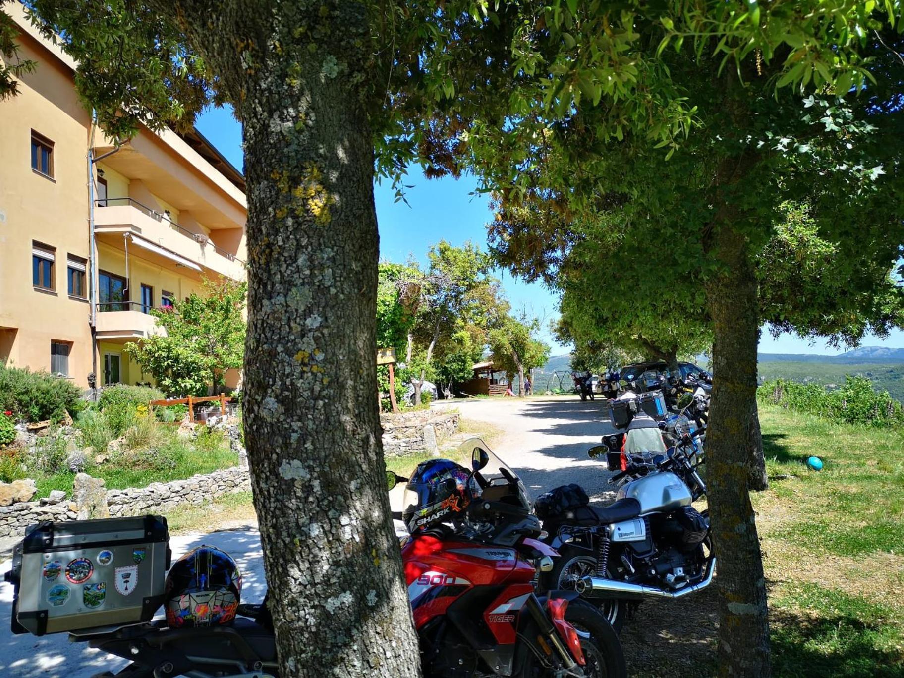 Hotel Miramonti Seulo Turismo Rurale Seùlo Exterior foto