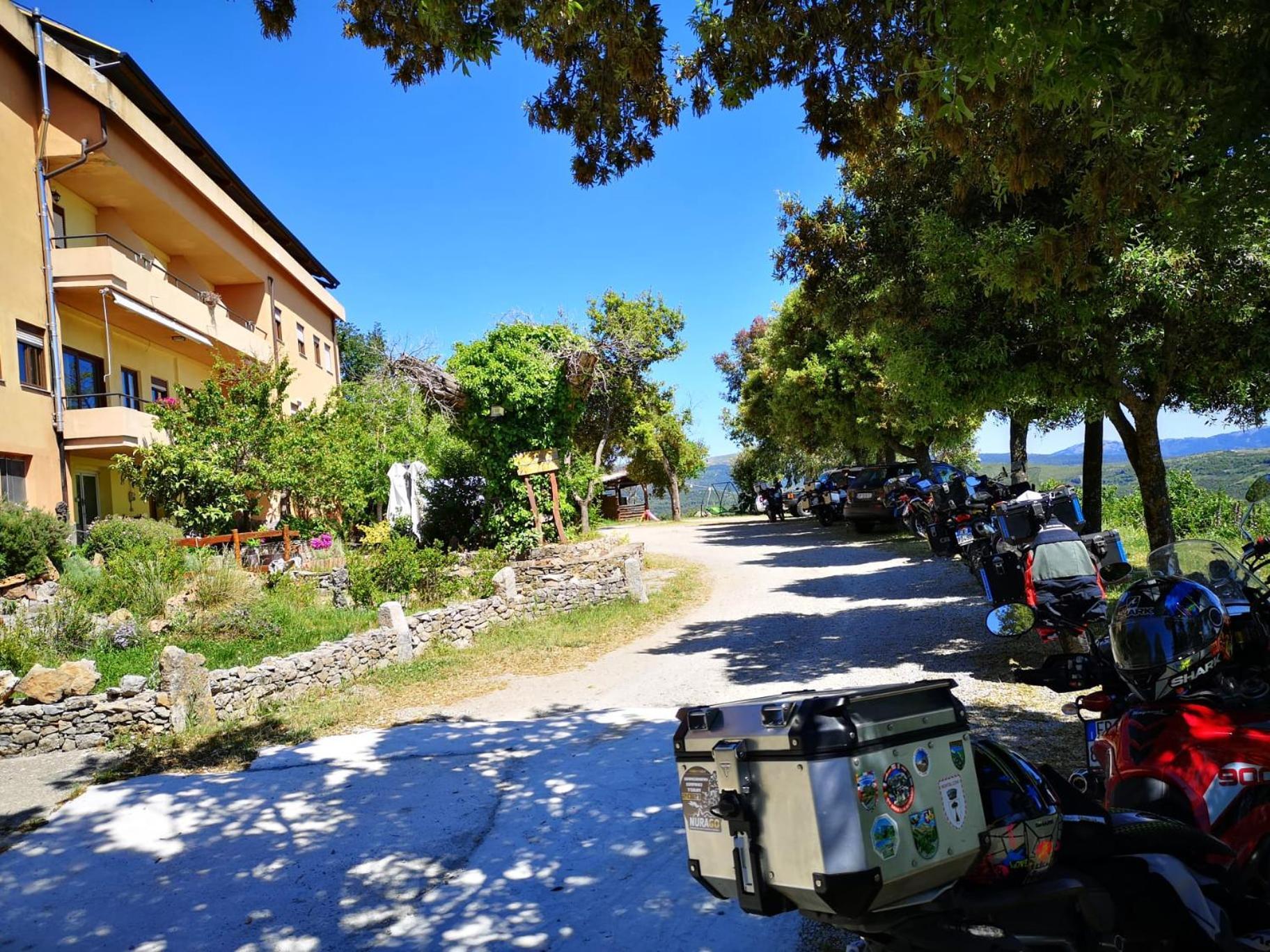 Hotel Miramonti Seulo Turismo Rurale Seùlo Exterior foto